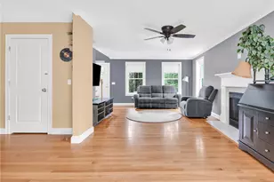 10 Victory Falls Rd, Coventry, RI 02827 - Photo 7