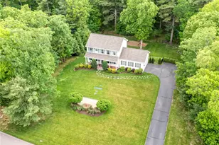 10 Victory Falls Rd, Coventry, RI 02827 - Photo 3