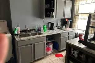 50 Hawkins St, Providence, RI 02908 - Photo 3