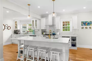 1144 Narragansett Blvd, Cranston, RI 02905 - Photo 11