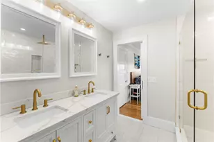 1144 Narragansett Blvd, Cranston, RI 02905 - Photo 33