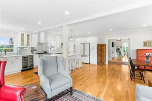 1144 Narragansett Blvd, Cranston, RI 02905 - Photo 19