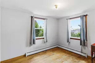 129 Dewolf Ave, Bristol, RI 02809 - Photo 13