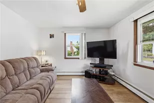 129 Dewolf Ave, Bristol, RI 02809 - Photo 5