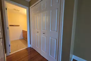 1800 Douglas Ave, North Providence, RI 02904 - Photo 15