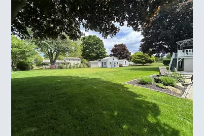 28 Eveready Avenue, Bristol, RI 02809 - Photo 3