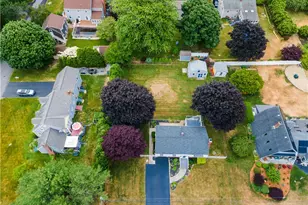 28 Eveready Ave, Bristol, RI 02809 - Photo 5