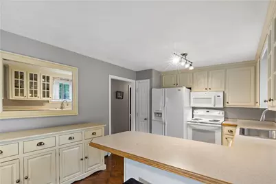 28 Eveready Avenue, Bristol, RI 02809 - Photo 11