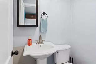 427 Elm St, Warwick, RI 02888 - Photo 15