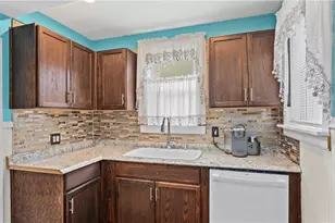 427 Elm St, Warwick, RI 02888 - Photo 17