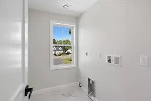 14 Raphael Ave, Providence, RI 02904 - Photo 37