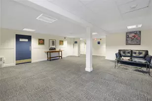 401 Bellevue Ave, Newport, RI 02840 - Photo 9