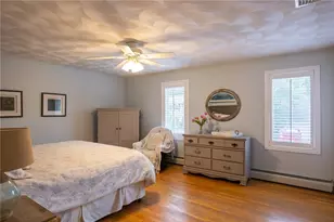 35 Sachem Rd, Narragansett, RI 02882 - Photo 9