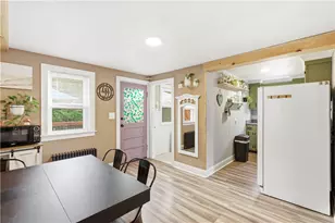 17 Caporal St, Cranston, RI 02910 - Photo 15