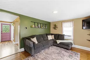 17 Caporal St, Cranston, RI 02910 - Photo 13
