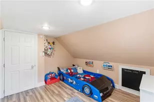17 Caporal St, Cranston, RI 02910 - Photo 29
