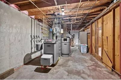 130 Vaughn Avenue, Warwick, RI 02886 - Photo 21