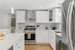 1864 Flat River Rd, Coventry, RI 02816 - Photo 11