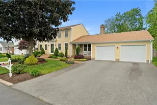 29 Carriage Way, North Providence, RI 02904 - Photo 5