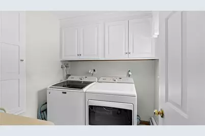 29 Carriage Way, North Providence, RI 02904 - Photo 19