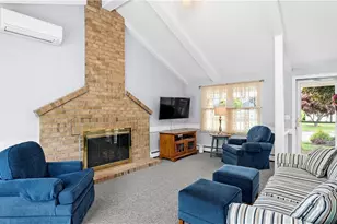 29 Carriage Way, North Providence, RI 02904 - Photo 13