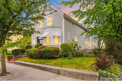 407 Smithfield Avenue, Pawtucket, RI 02860 - Photo 1