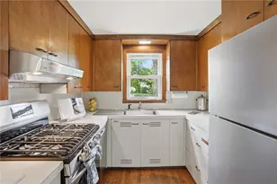 407 Smithfield Ave, Pawtucket, RI 02860 - Photo 7