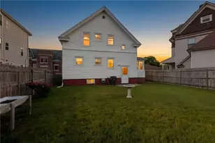 82 Owen Ave, Pawtucket, RI 02860 - Photo 33