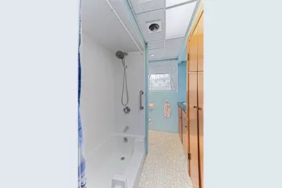 82 Owen Avenue, Pawtucket, RI 02860 - Photo 11