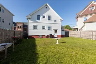 82 Owen Ave, Pawtucket, RI 02860 - Photo 31