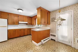 7 Westwood Dr, Portsmouth, RI 02871 - Photo 19
