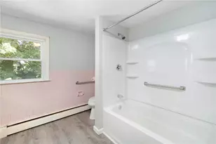7 Westwood Dr, Portsmouth, RI 02871 - Photo 35