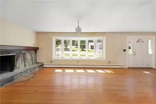 7 Westwood Dr, Portsmouth, RI 02871 - Photo 11
