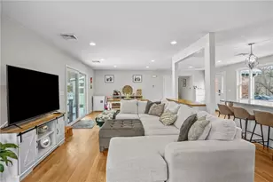 42 Georgiana Dr, Cumberland, RI 02864 - Photo 9