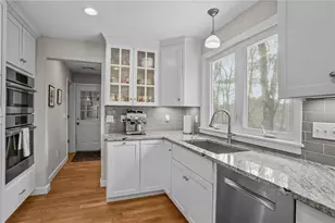 42 Georgiana Dr, Cumberland, RI 02864 - Photo 5