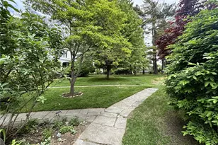 45 Ayrault St, Newport, RI 02840 - Photo 3
