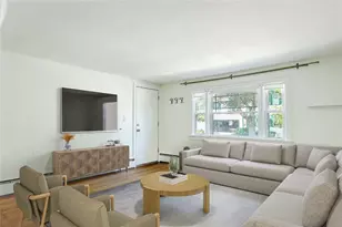 145 Butler Ave, Providence, RI 02906 - Photo 3