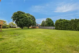 236 Dexter St, Portsmouth, RI 02871 - Photo 7