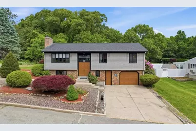 101 Manchester Farm Road, North Providence, RI 02904 - Photo 1