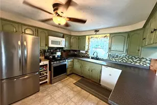 52 Duchess Rd, Cumberland, RI 02864 - Photo 5