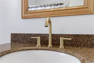 20 Stewart St, Warwick, RI 02889 - Photo 13