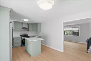 247 Asylum Rd, Warwick, RI 02886 - Photo 11