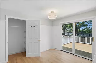 247 Asylum Rd, Warwick, RI 02886 - Photo 9