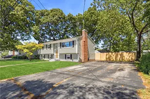 247 Asylum Rd, Warwick, RI 02886 - Photo 3