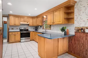 106 Wendy Ln, South Kingstown, RI 02879 - Photo 13