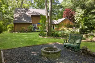 106 Wendy Ln, South Kingstown, RI 02879 - Photo 3