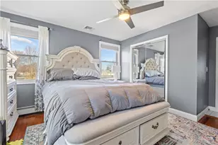 136 Windmill St, Pawtucket, RI 02860 - Photo 9
