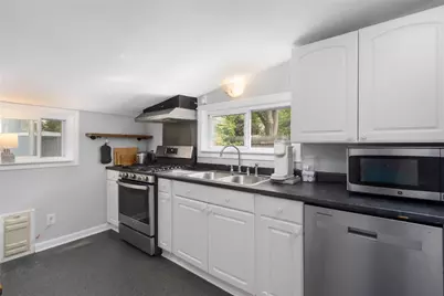30 Wright Place, Barrington, RI 02806 - Photo 9