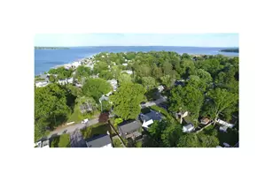 23 Lawndale Dr, Warwick, RI 02818 - Photo 47