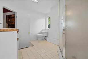 23 Lawndale Dr, Warwick, RI 02818 - Photo 37